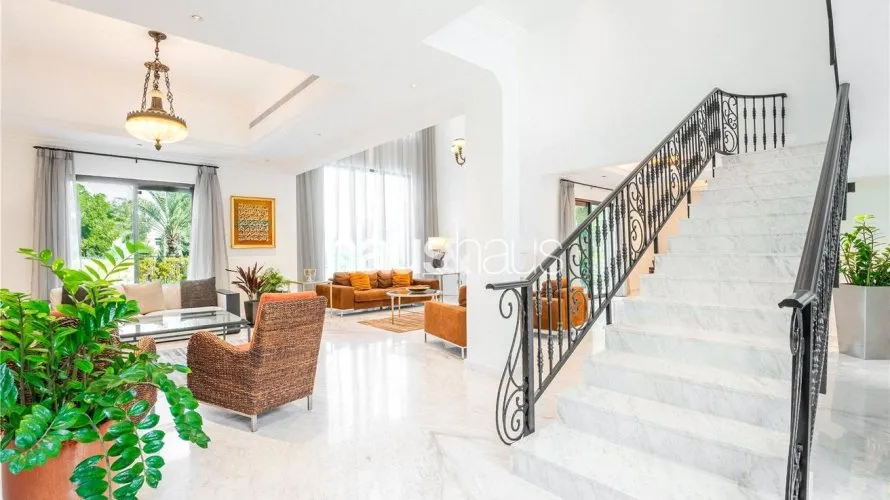 Villa de 4 dormitorios en Jumeirah Islands, UAE No. 867 № 4