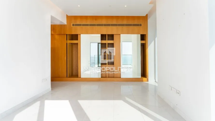 Apartamento de 4 dormitorios en 1 JBR, UAE No. 1556 № 9