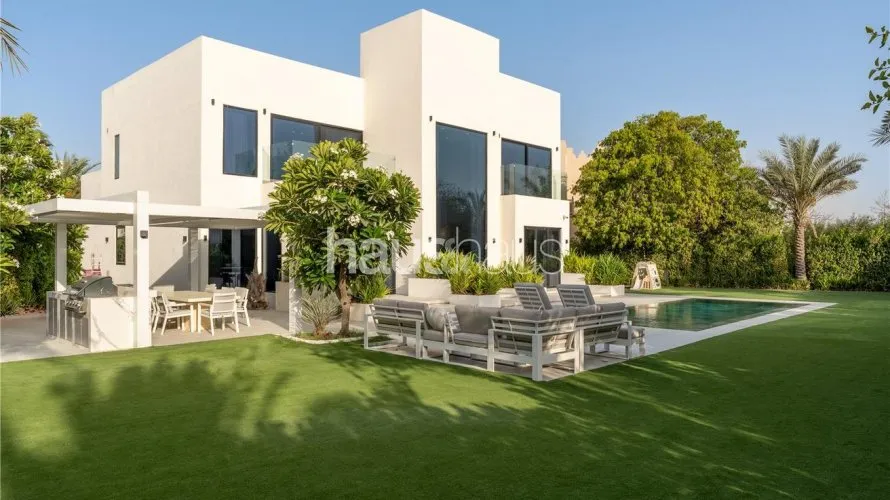 Villa de 4 dormitorios en Jumeirah Islands, UAE No. 954 № 25