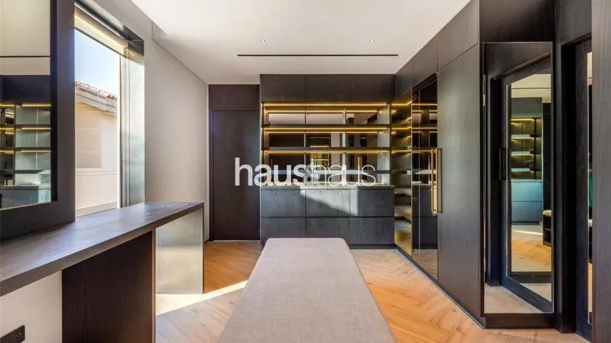 Villa de 5 dormitorios en Jumeirah Golf Estates, UAE No. 933 № 11