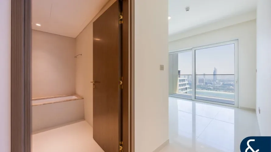 Apartamento de 5 dormitorios en EMAAR Beachfront, UAE No. 1694 № 15