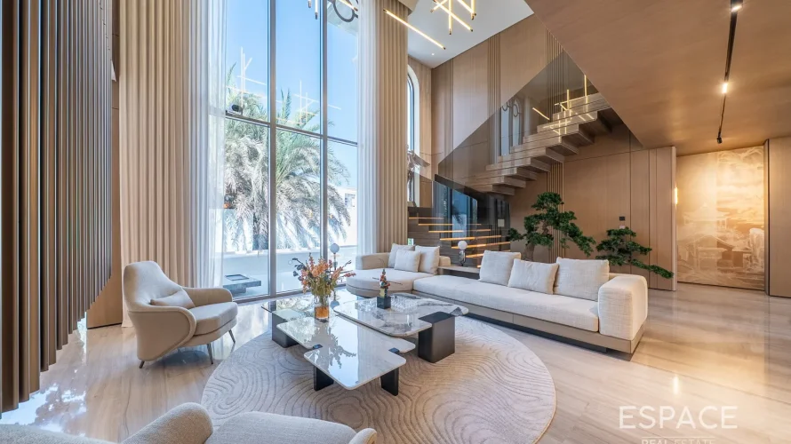 Villa de 5 dormitorios en Jumeirah Islands, UAE No. 1491