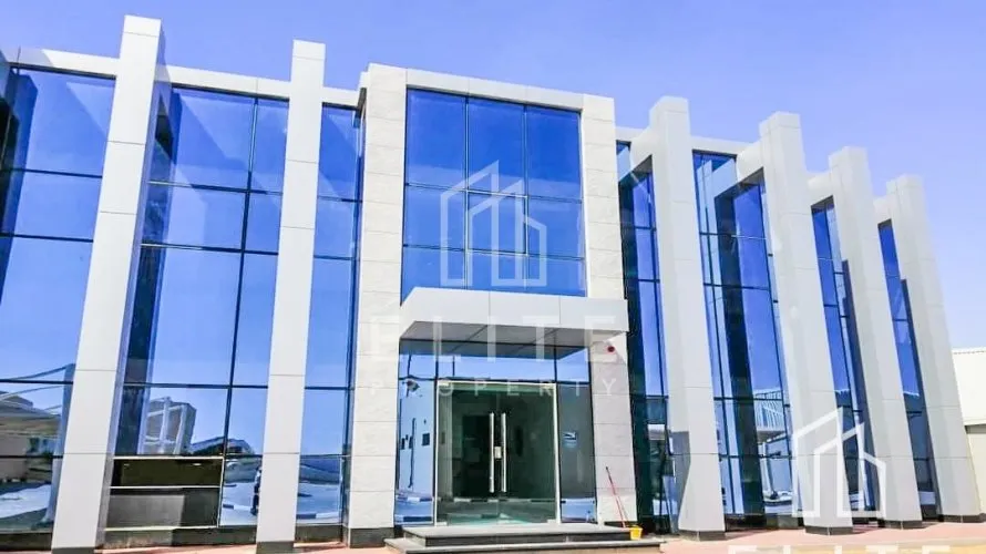 Almacén de 8288m² en Dubai, UAE No. 732 № 23