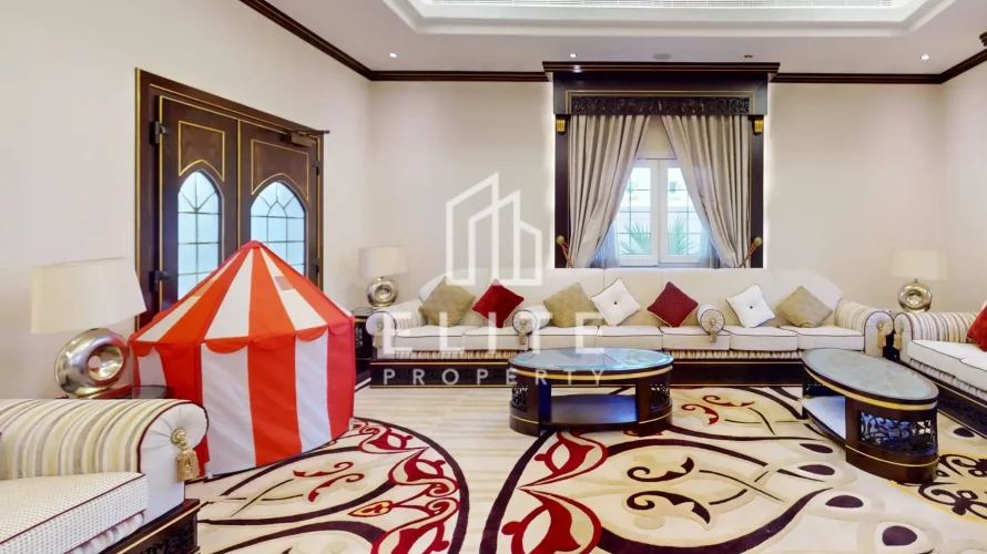 Villa de 6 dormitorios en Dubai, UAE No. 1867 № 23