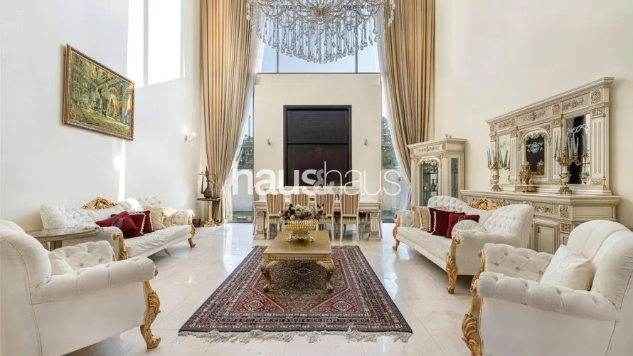 Villa de 5 dormitorios en Meydan, UAE No. 877