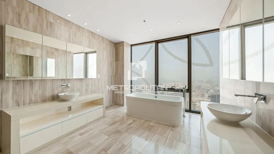 Apartamento de 5 dormitorios en Culture Village, UAE No. 1568 № 19