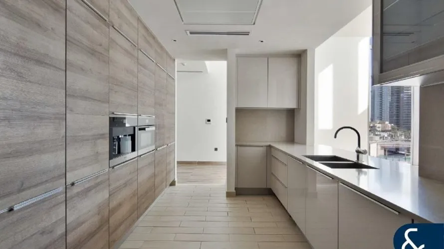 Apartamento de 3 dormitorios en Dubai Marina, UAE No. 1759 № 2