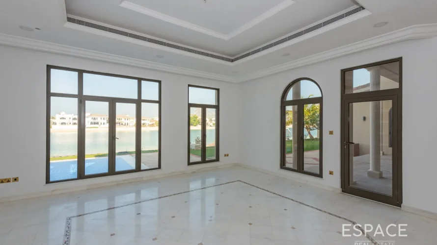 Villa de 5 dormitorios en Palm Jumeirah, UAE No. 1271