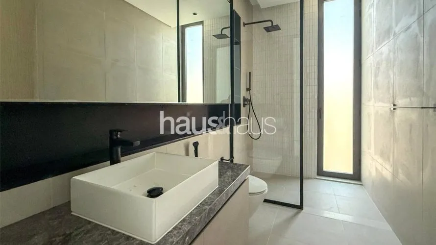 Villa de 6 dormitorios en Harmony, UAE No. 893 № 17