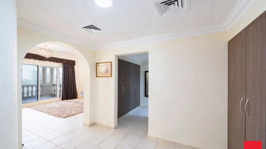 Villa de 4 dormitorios en Jumeirah Islands, UAE No. 2136 № 7