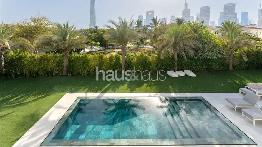 Villa de 4 dormitorios en Jumeirah Islands, UAE No. 954 № 12