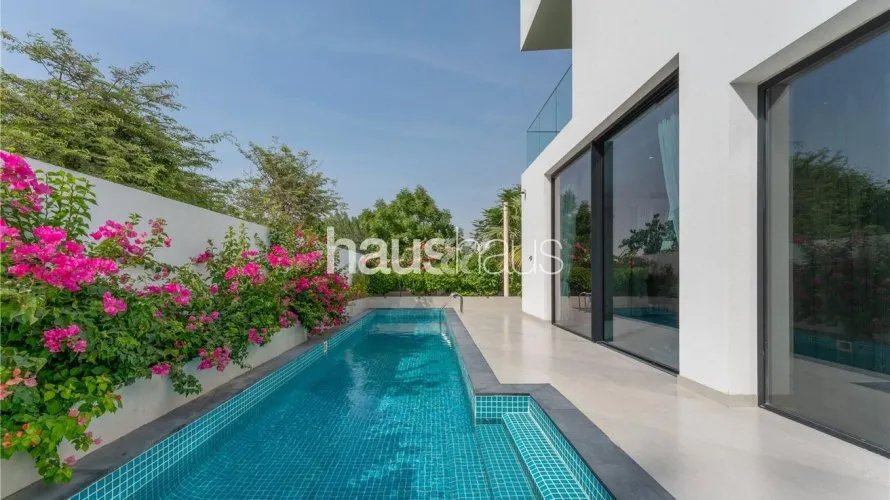 Villa de 4 dormitorios en Al Barari, UAE No. 881 № 25