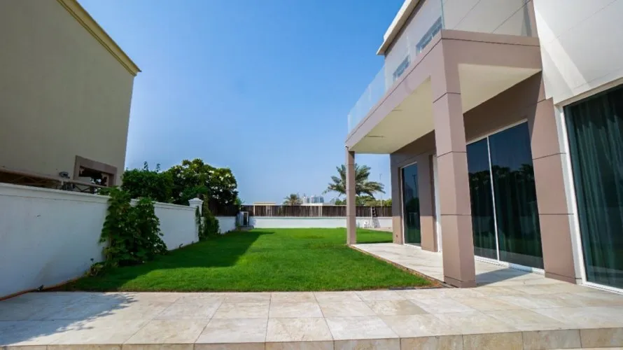 Villa de 7 dormitorios en Emirates Hills, UAE No. 322 № 19