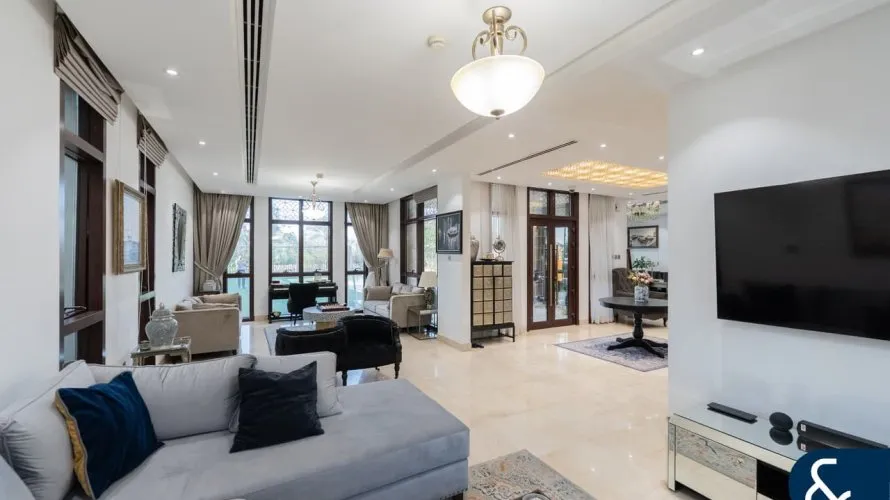 Villa de 4 dormitorios en Jumeirah Park Homes, UAE No. 1757 № 22