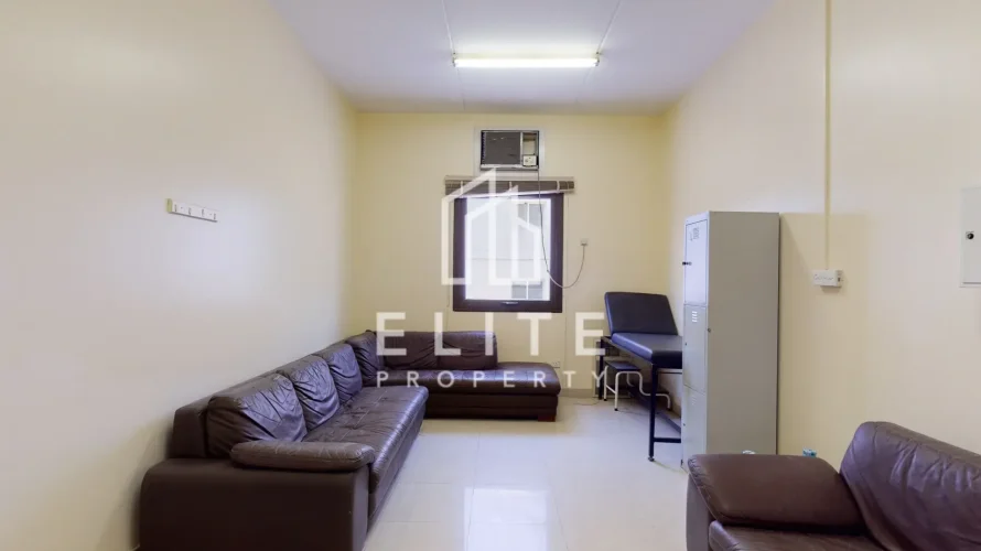 Campo de trabajo de 2850m² en Dubai Investment Park, UAE No. 733 № 26