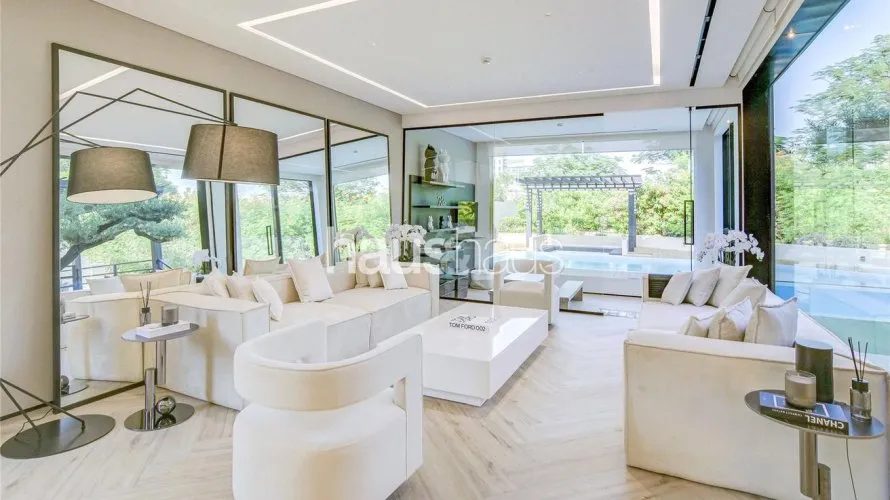 Villa de 5 dormitorios en Jumeirah Golf Estates, UAE No. 933 № 2