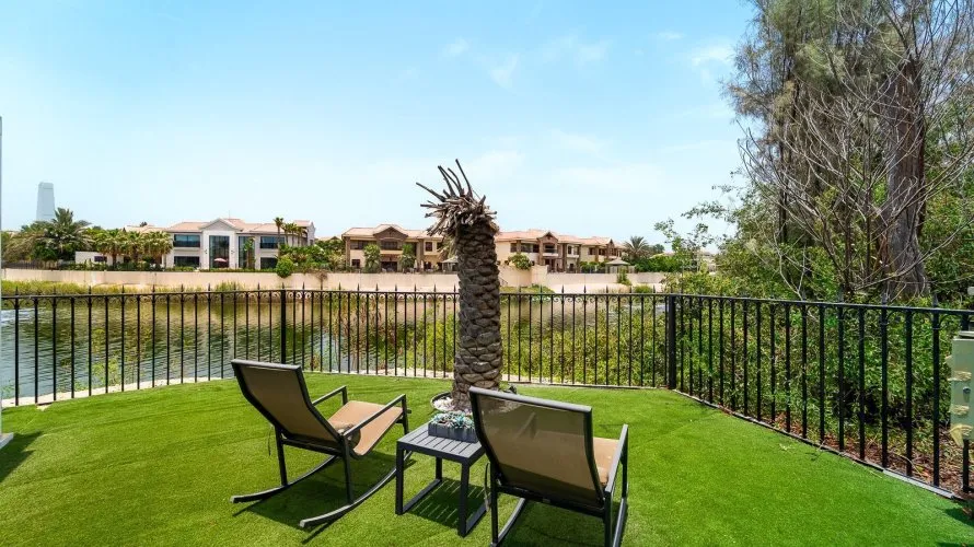 Villa de 4 dormitorios en Jumeirah Islands, UAE No. 2311 № 26