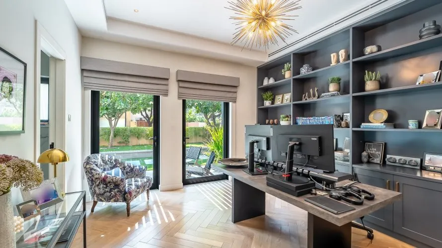 Villa de 6 dormitorios en Dubai, UAE No. 2214 № 16