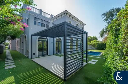 Villa de 5 dormitorios en Jumeirah Golf Estates, UAE No. 2623