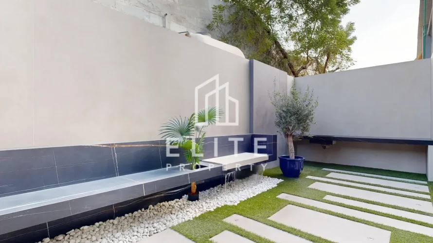 Condominio  en Al Quoz, UAE No. 741 № 19