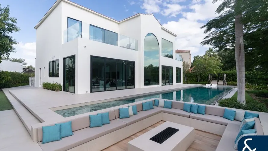 Villa de 5 dormitorios en Jumeirah Islands, UAE No. 2287 № 1
