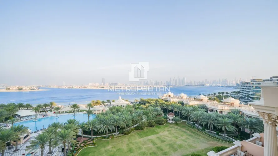 Apartamento de 2 dormitorios en Palm Jumeirah, UAE No. 526