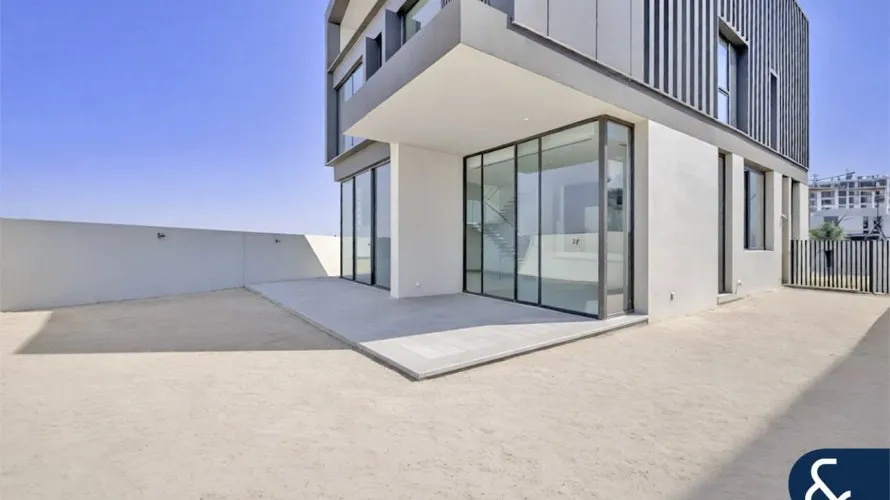 Villa de 5 dormitorios en Dubai, UAE No. 2255 № 7