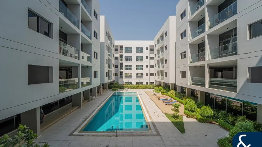 Edificio de 178 dormitorios en Dubai Investment Park, UAE No. 1685 № 12