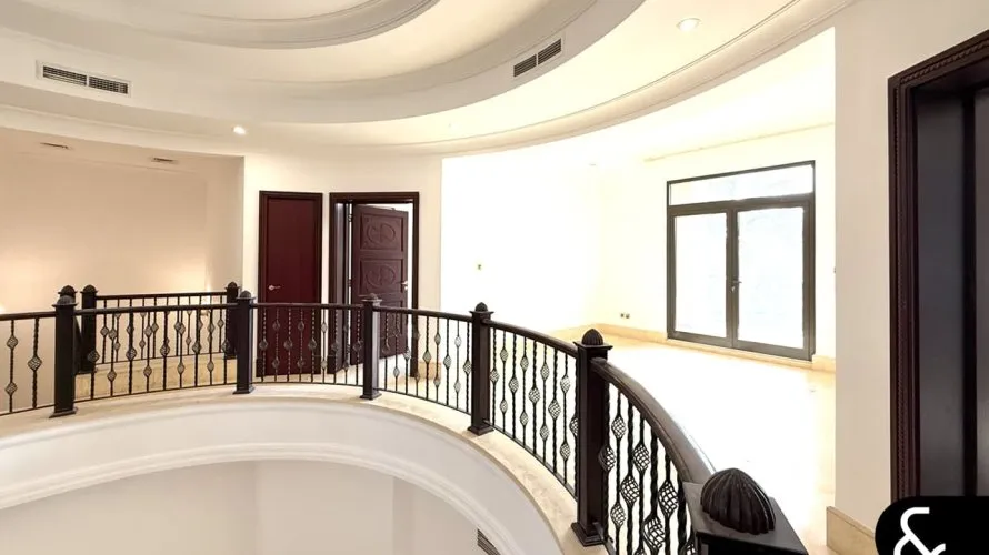 Villa de 6 dormitorios en Signature Villas, UAE No. 1690 № 20