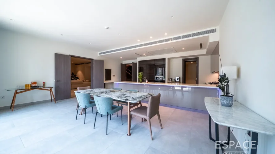 Apartamento de 4 dormitorios en Dubai Marina, UAE No. 1348 № 1