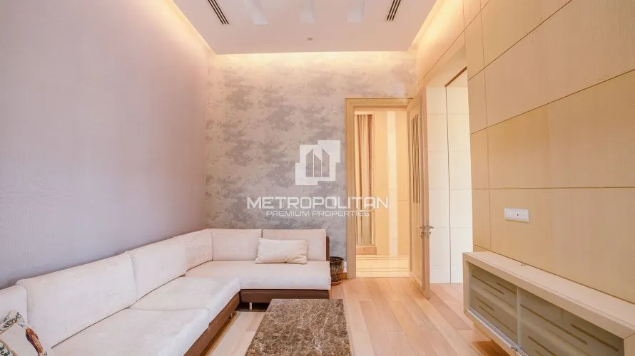 Villa de 6 dormitorios en Emirates Hills, UAE No. 525 № 14