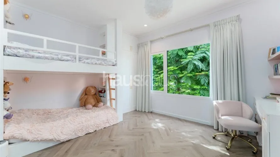 Villa de 5 dormitorios en Jumeirah Golf Estates, UAE No. 946 № 12