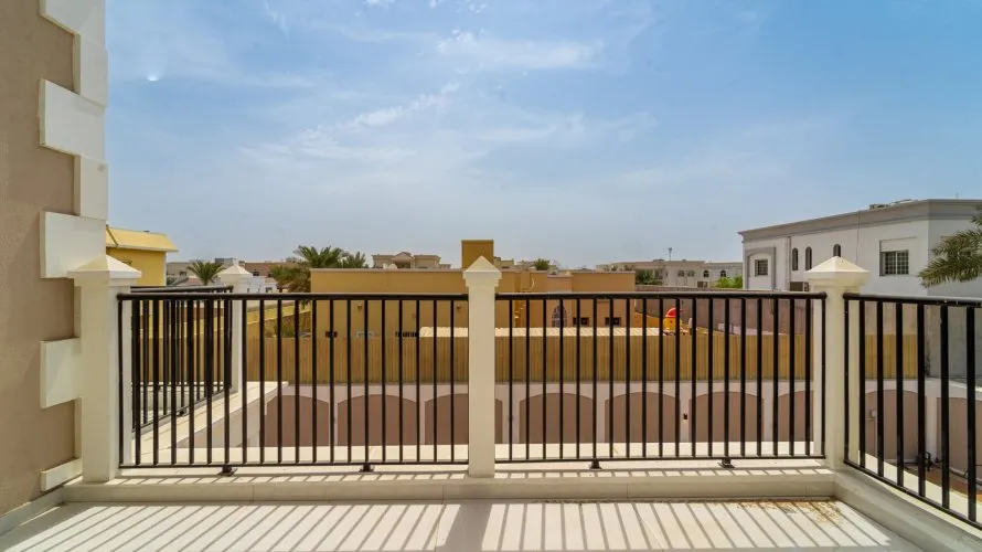 Villa de 6 dormitorios en Dubai, UAE No. 2181 № 25
