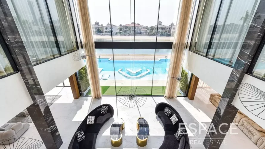 Villa de 6 dormitorios en Palm Jumeirah, UAE No. 1310 № 1