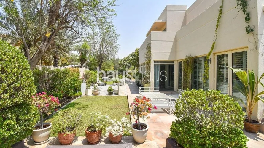Villa de 5 dormitorios en Arabian Ranches, UAE No. 912 № 7