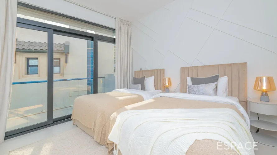 Adosado de 4 dormitorios en Palma Residences, UAE No. 1494 № 5