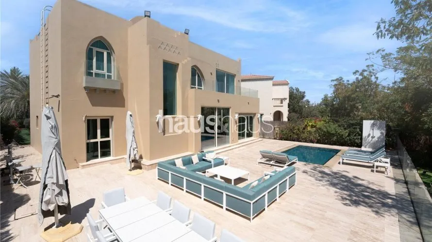 Villa de 4 dormitorios en Jumeirah Islands, UAE No. 868 № 24