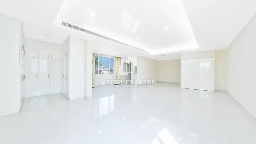 Villa de 6 dormitorios en Al Barsha, UAE No. 1634 № 15