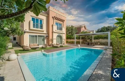 Villa de 5 dormitorios en Victory Heights, UAE No. 1705