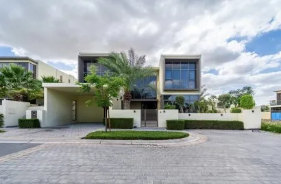 Villa de 5 dormitorios en Dubai, UAE No. 2218