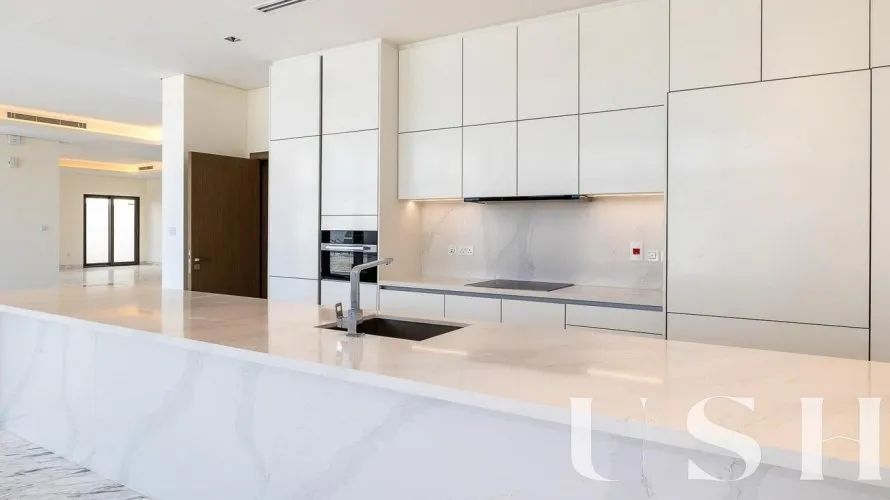 Villa de 6 dormitorios en District One, UAE No. 758 № 7