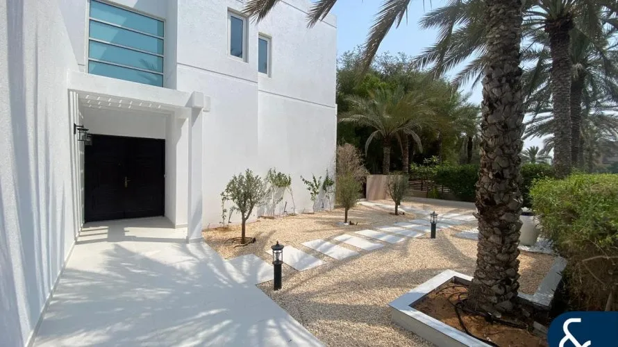 Villa de 5 dormitorios en Arabian Ranches, UAE No. 1755