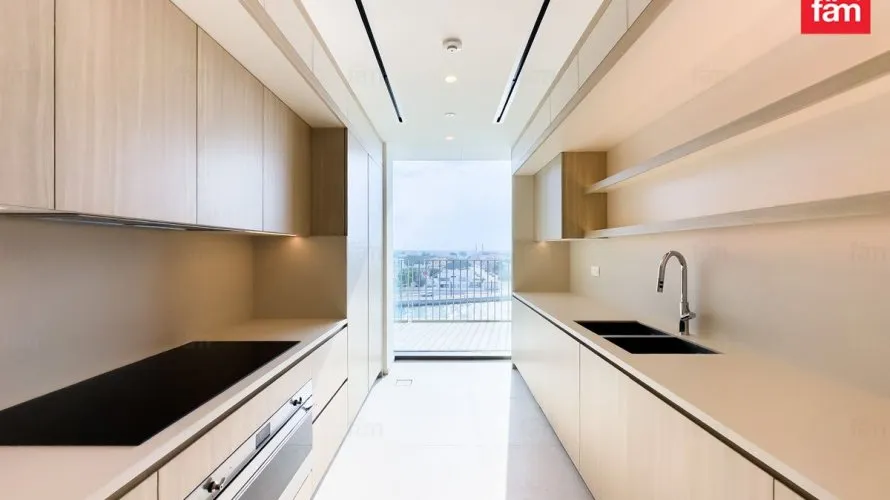Apartamento de 4 dormitorios en Dubai, UAE No. 2012 № 4