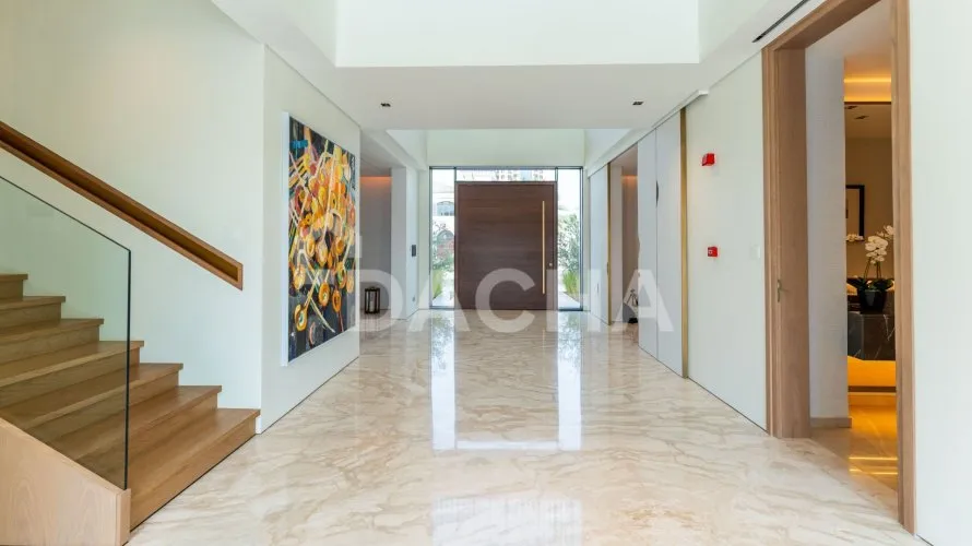Villa de 6 dormitorios en Signature Villas, UAE No. 2712 № 17