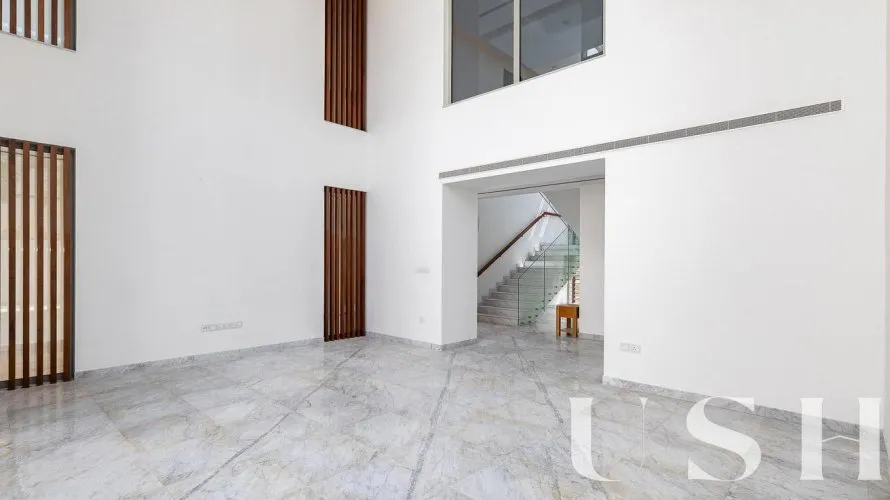 Villa de 5 dormitorios en District One, UAE No. 792 № 2