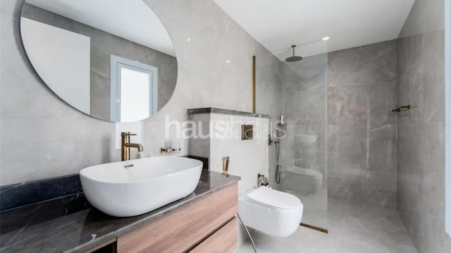 Villa de 5 dormitorios en Jumeirah Golf Estates, UAE No. 946 № 19