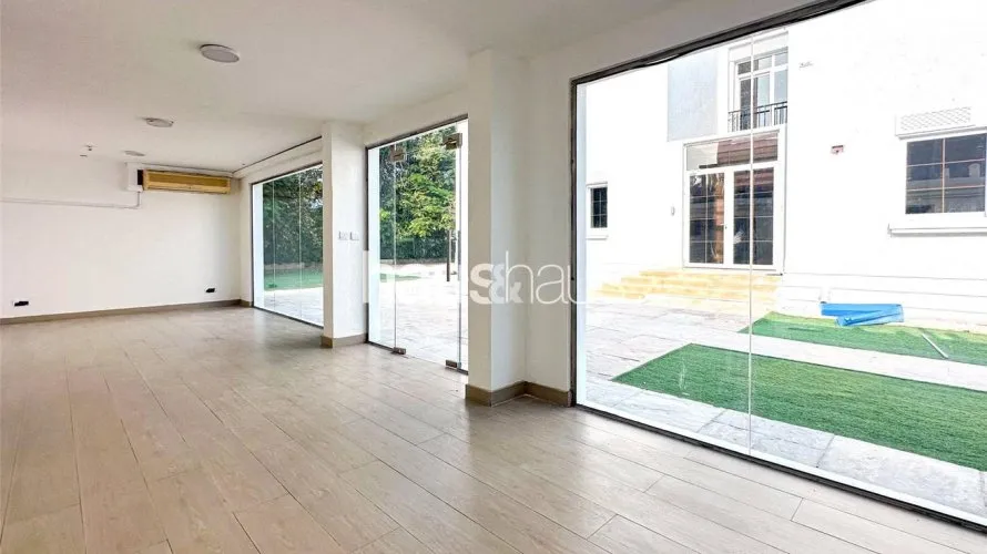 Villa de 6 dormitorios en Emirates Hills, UAE No. 907 № 22