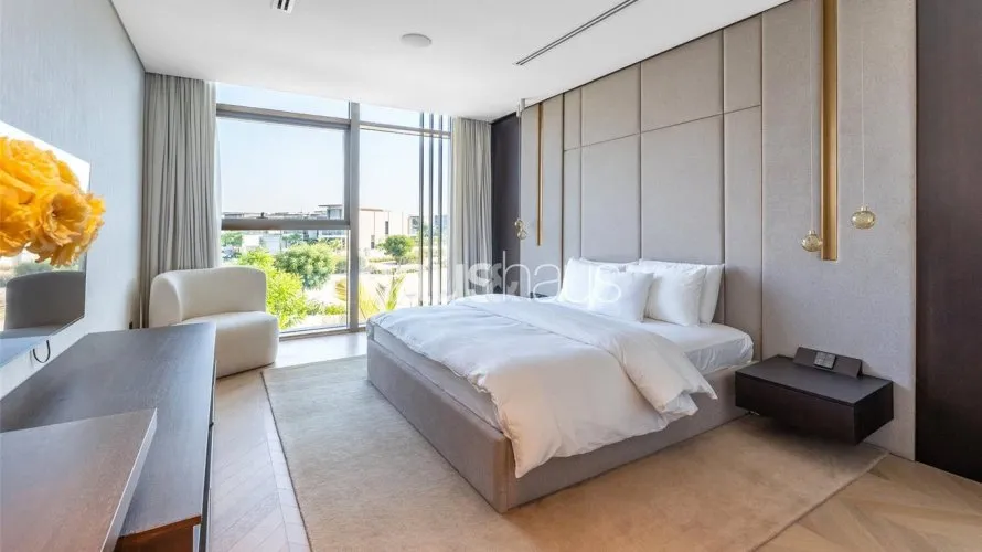 Villa de 6 dormitorios en Golf Place, UAE No. 917 № 13