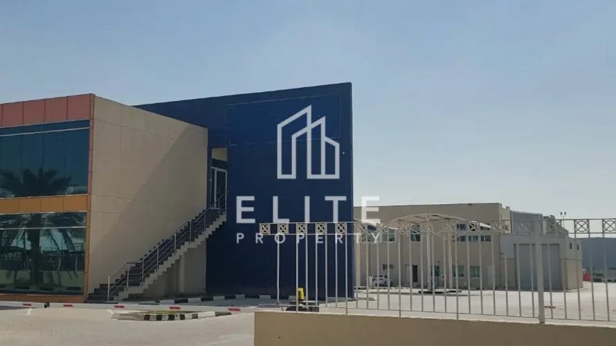 Almacén de 8262m² en Dubai Investment Park, UAE No. 740 № 8