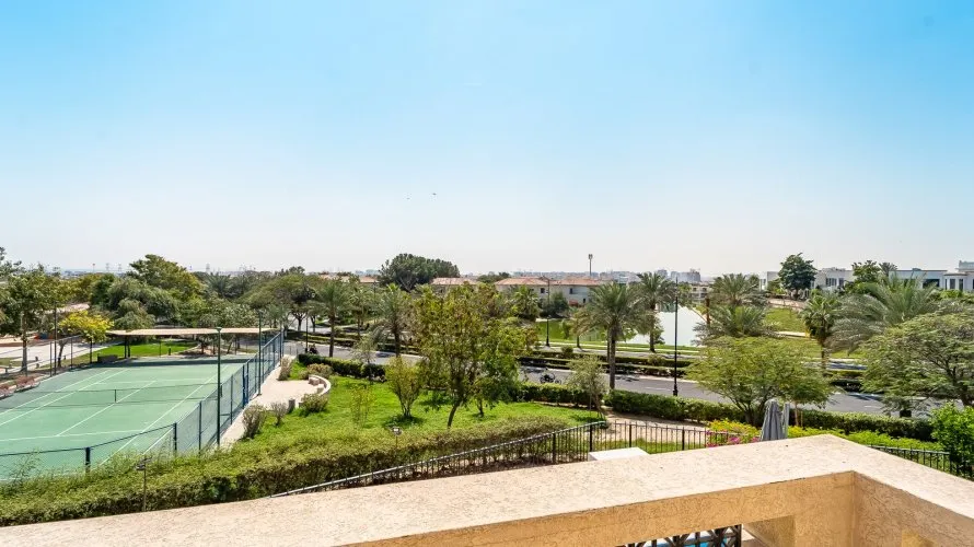 Villa de 4 dormitorios en Jumeirah Islands, UAE No. 2936 № 3